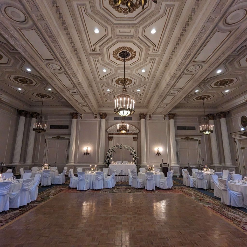 Ottawa Uplighting Experts. Ambient lighting at the Chateau Laurier. Laurier Room