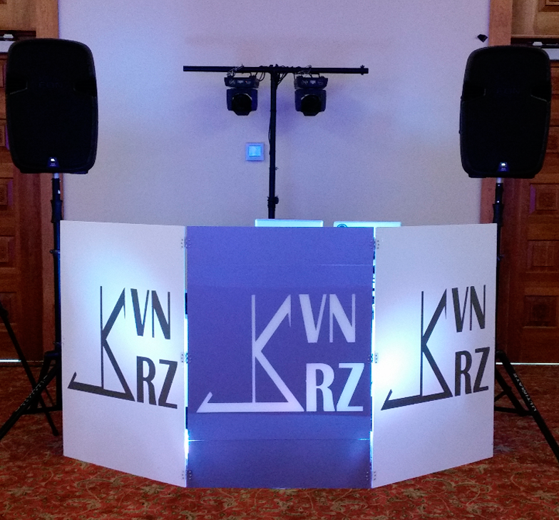 BRONZE Wedding Package Ottawa Gatineau DJ set up